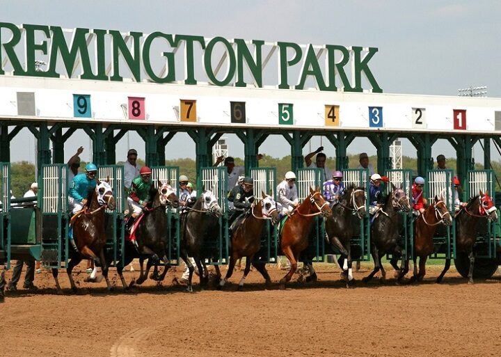 Horse racing in Oklahoma at Remington Park